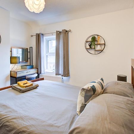 'Number 11' Central Colchester - Super Convenient 2 X Double Bed 1 X Single Bed Cottage Plus Office & Garden, 8 Min Walk Nth Station & Town Ctr, 2 Min Walk Local Shops & Restaurants Buitenkant foto