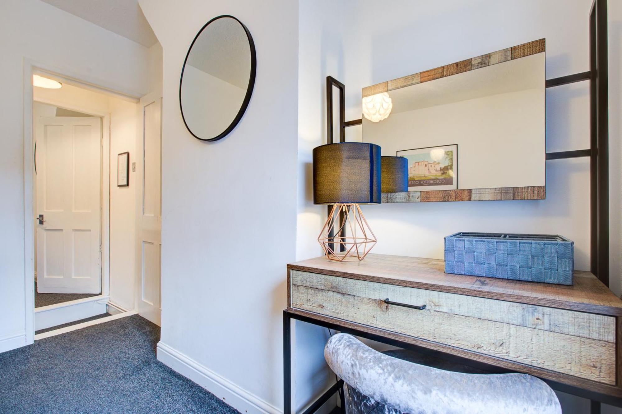 'Number 11' Central Colchester - Super Convenient 2 X Double Bed 1 X Single Bed Cottage Plus Office & Garden, 8 Min Walk Nth Station & Town Ctr, 2 Min Walk Local Shops & Restaurants Buitenkant foto
