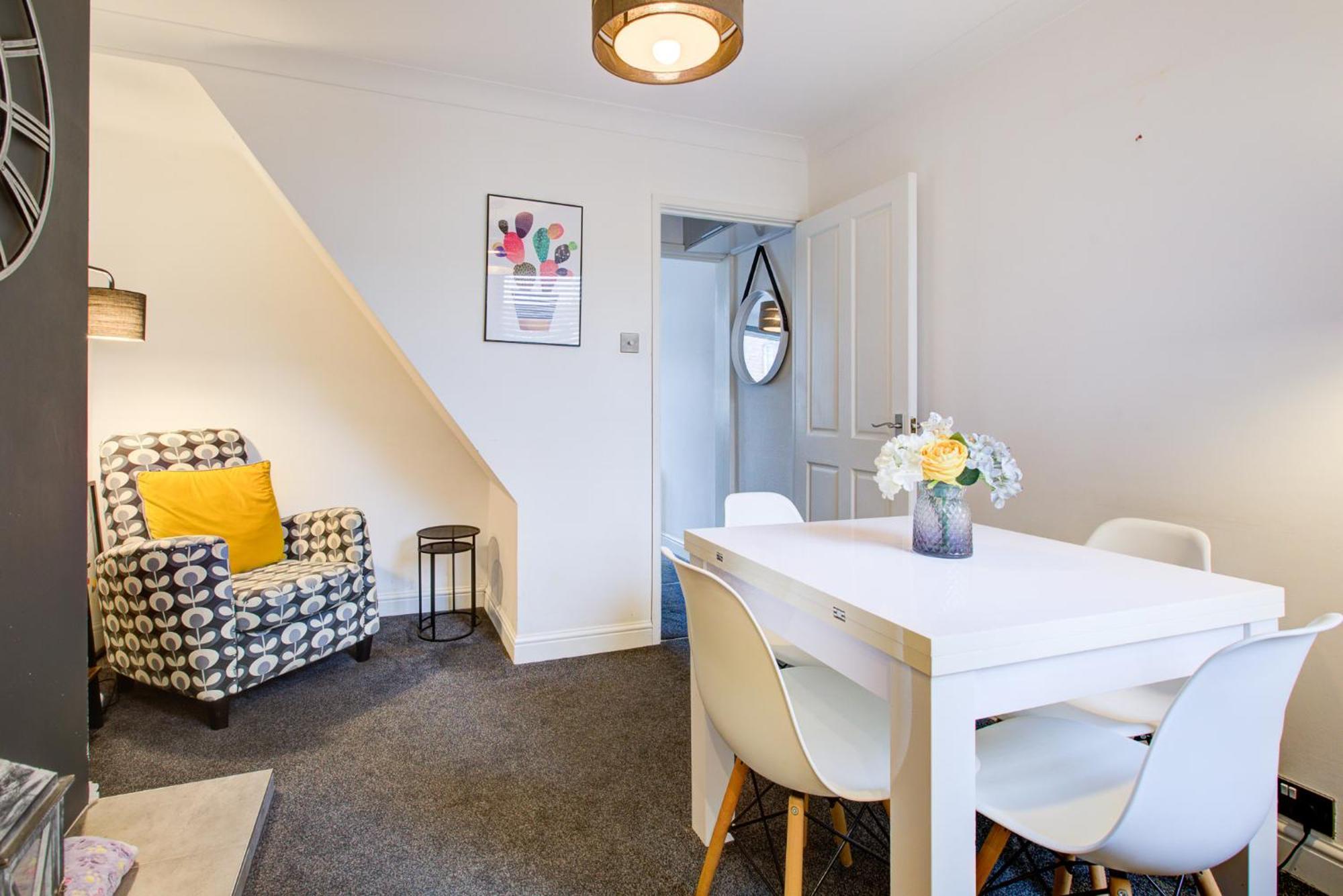 'Number 11' Central Colchester - Super Convenient 2 X Double Bed 1 X Single Bed Cottage Plus Office & Garden, 8 Min Walk Nth Station & Town Ctr, 2 Min Walk Local Shops & Restaurants Buitenkant foto